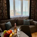 Onyx Deluxe First Line Apartman Szveti Vlasz