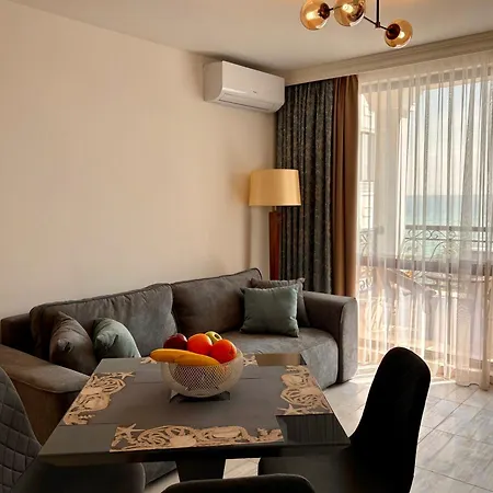 Onyx Deluxe First Line Appartement