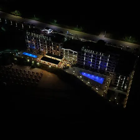 아파트 Onyx Deluxe First Line